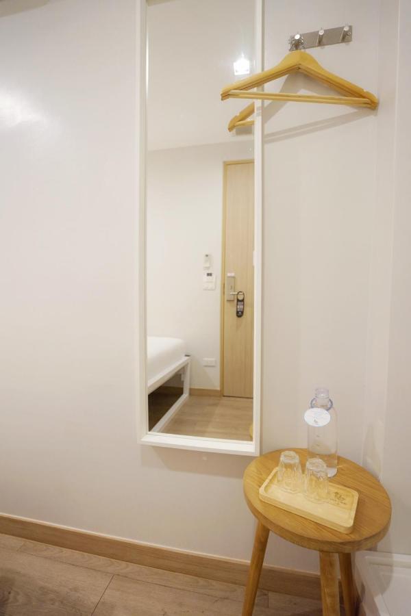 Yakthai Poshtel กรุงเทพมหานคร ภายนอก รูปภาพ