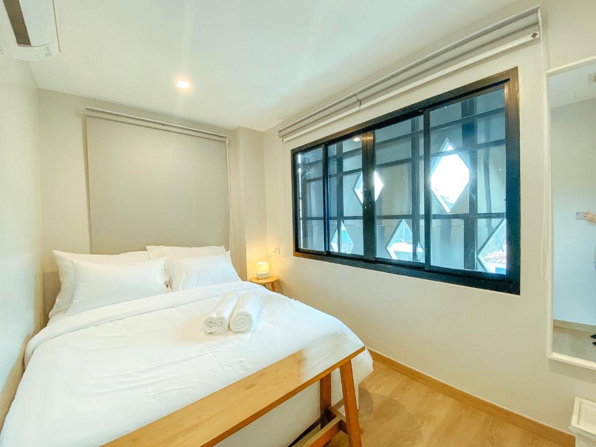 Yakthai Poshtel กรุงเทพมหานคร ภายนอก รูปภาพ